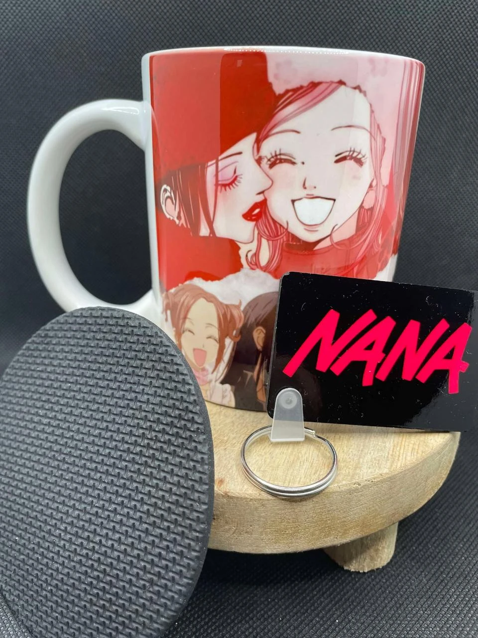 🎁 Set de Taza – Taza + Llavero + Posavasos – NANA 🎸🖤 – photo 2